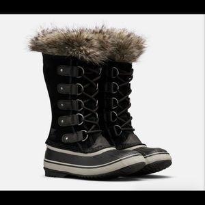 Sorel Joan of Arctic snow boots in black